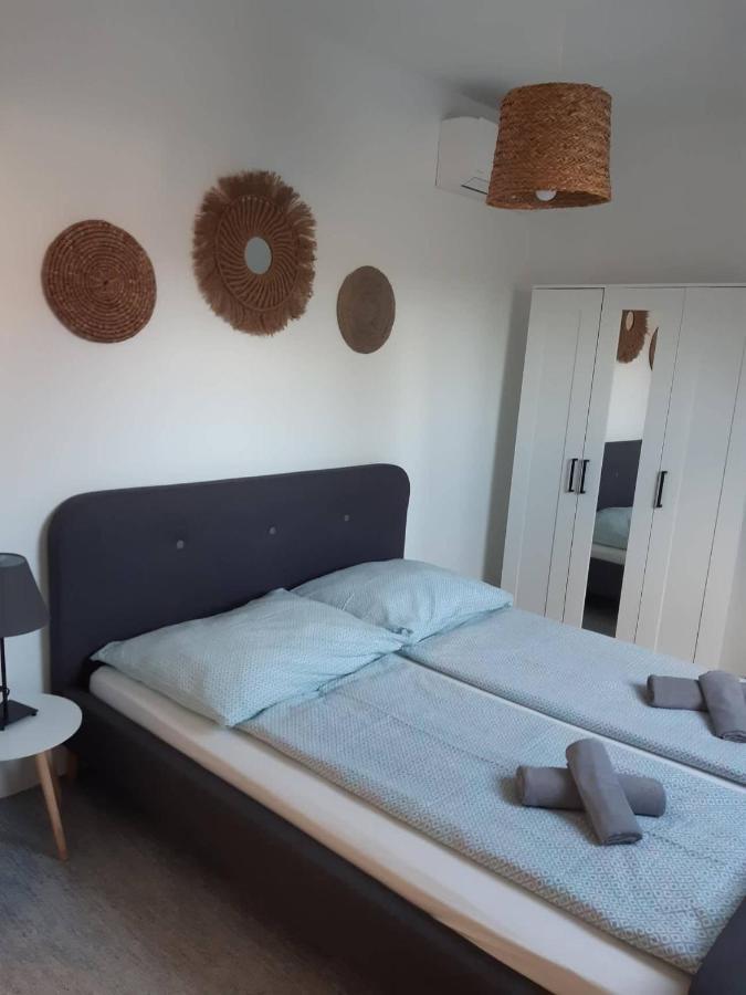 Apartman Soos -- Only For Relaxation, Not For Party! Сиофок Екстериор снимка