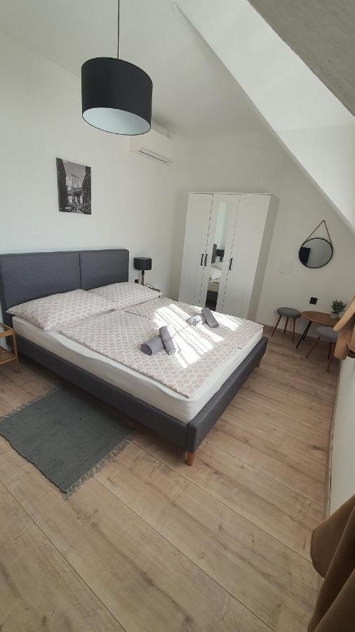 Apartman Soos -- Only For Relaxation, Not For Party! Сиофок Екстериор снимка