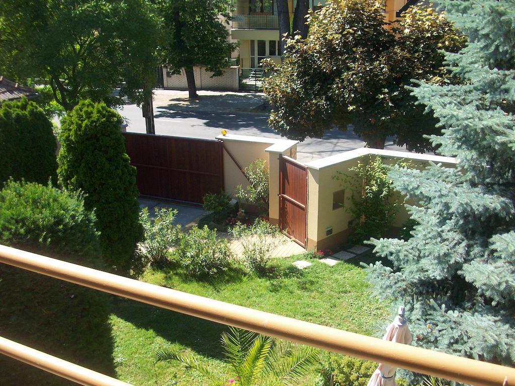 Apartman Soos -- Only For Relaxation, Not For Party! Сиофок Екстериор снимка