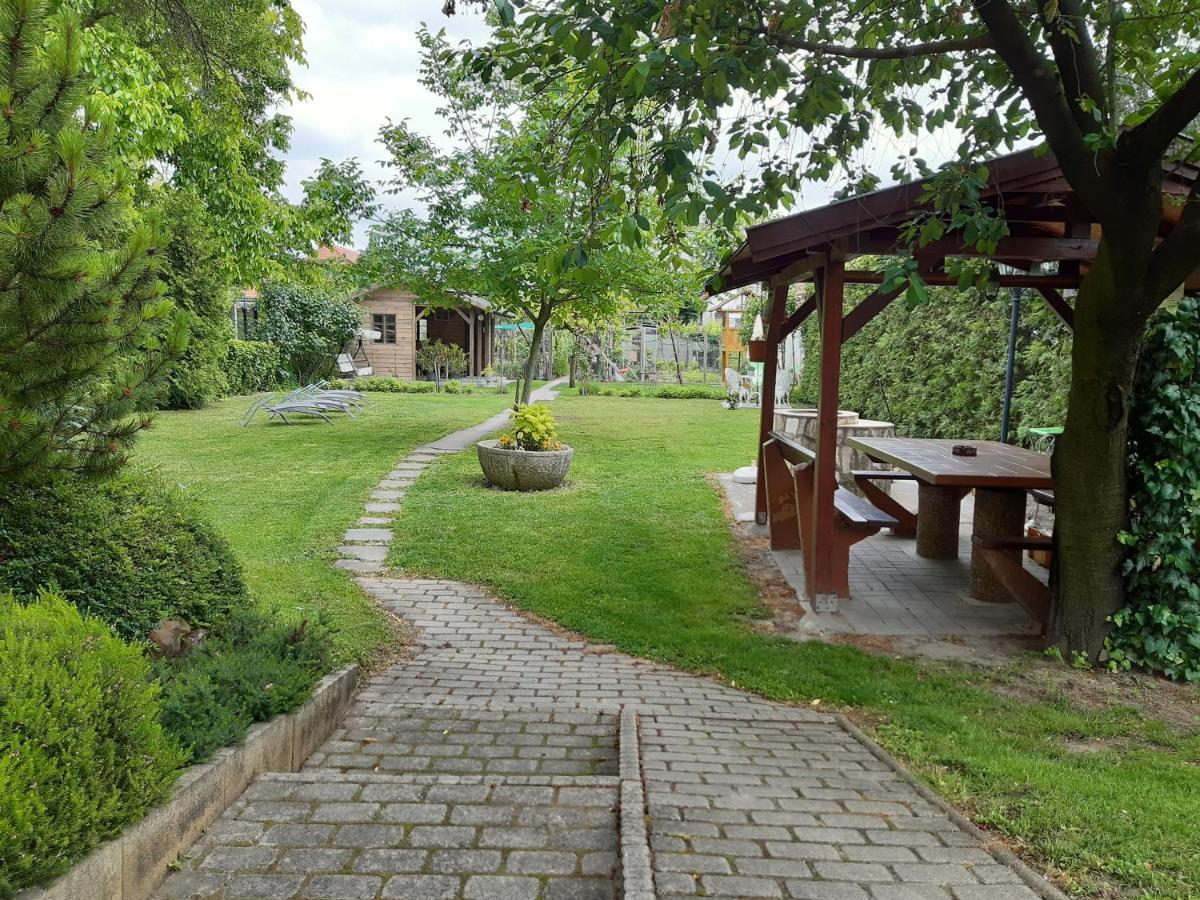 Apartman Soos -- Only For Relaxation, Not For Party! Сиофок Екстериор снимка